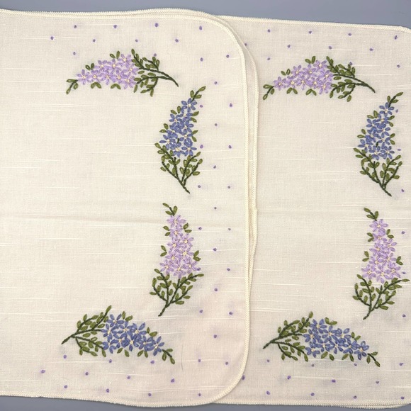 Linen Placemats & Napkins Hand Embroidered Set of 4 Ecru Purple Vintage - Picture 2 of 10